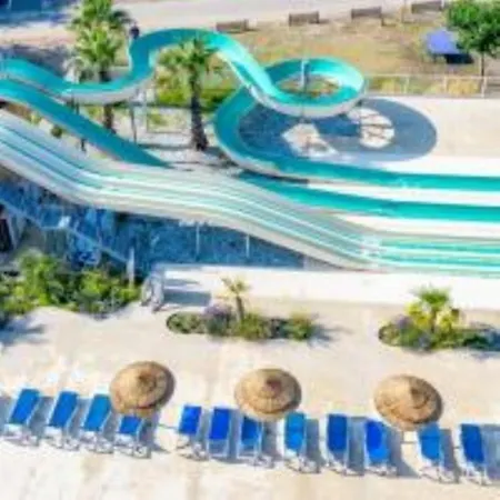 MH 385 Les Dunes de Contis 3 chambres et 1 salle de bain dans Camping 4 étoiles *