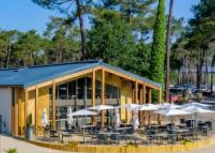 Camping MH 385 Les Dunes de Contis 3 chambres et 1 salle de bain dans Camping 4 étoiles *
